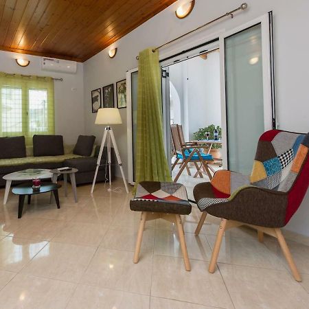 Thano'S Stylish Flat Just 150M To The Beach Farai ภายนอก รูปภาพ
